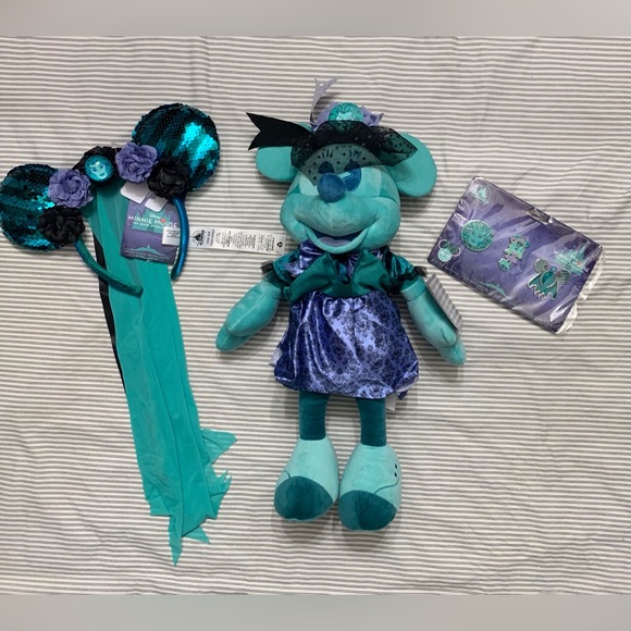 Minnie Mouse Main Attraction Collection Series 10/12 Haunted Mansion Bundle - Picture 1 of 13